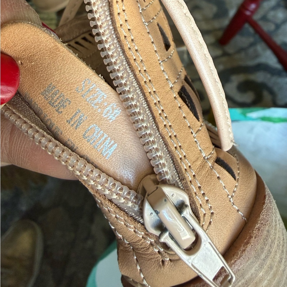 SHOES BUNDLE SIZE 5.5-6 booties & wedges small size shoes - Picture 11 of 15